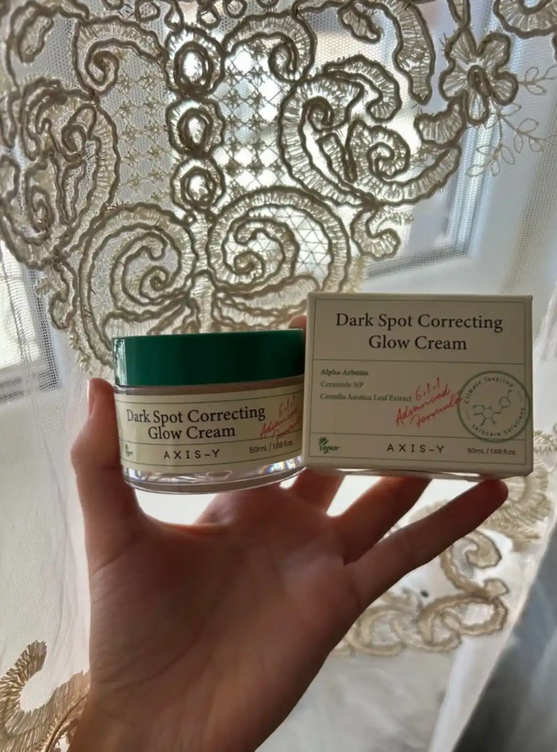Axis-Y niatsinamidli pigmentatsiyaga qarshi krem Dark Spot Glow Cream