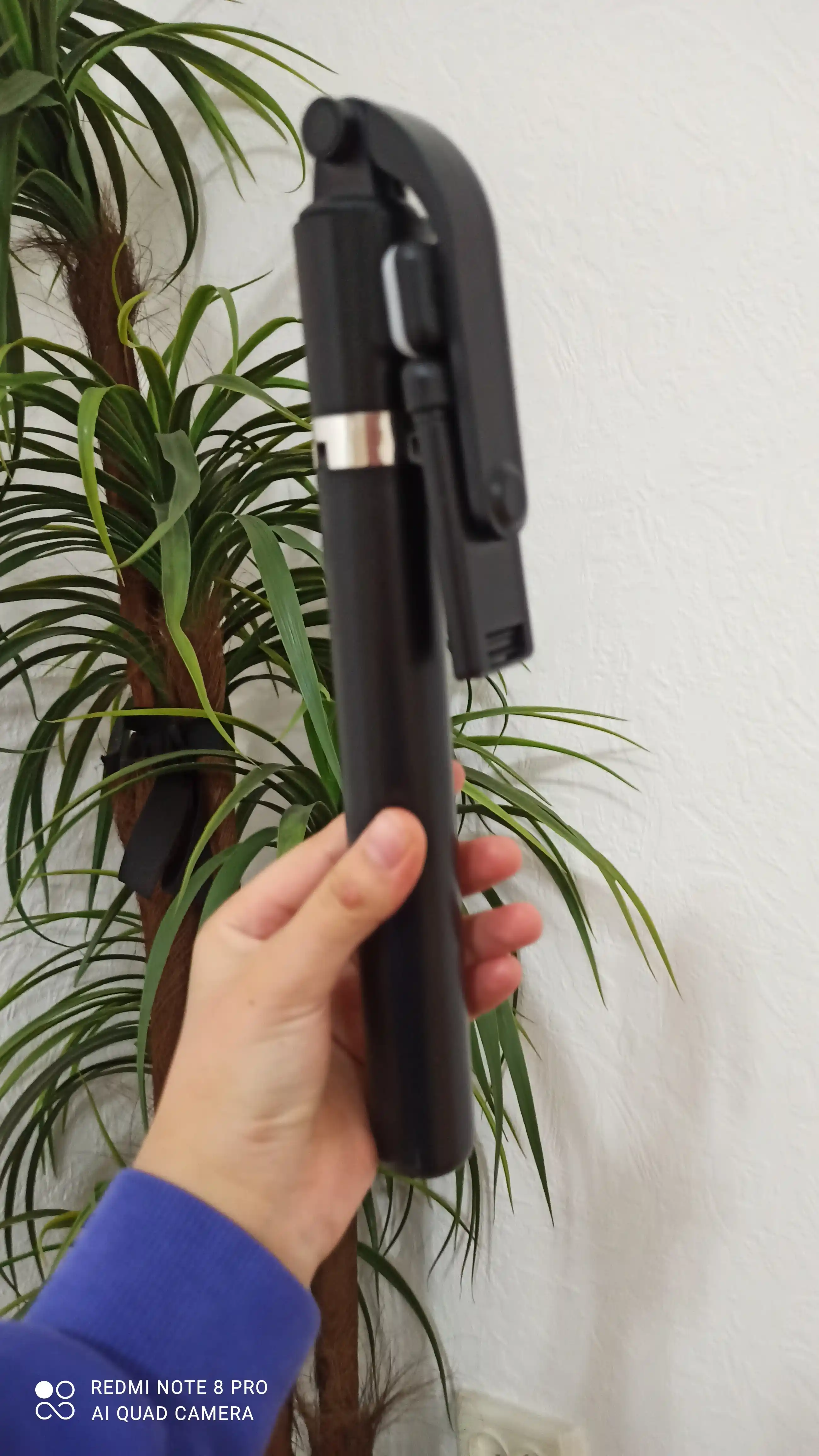 Monopod LED va Bluetooth pulti bilan, smartfonlar, iPhone, Android uchun selfi tayoqchasi
