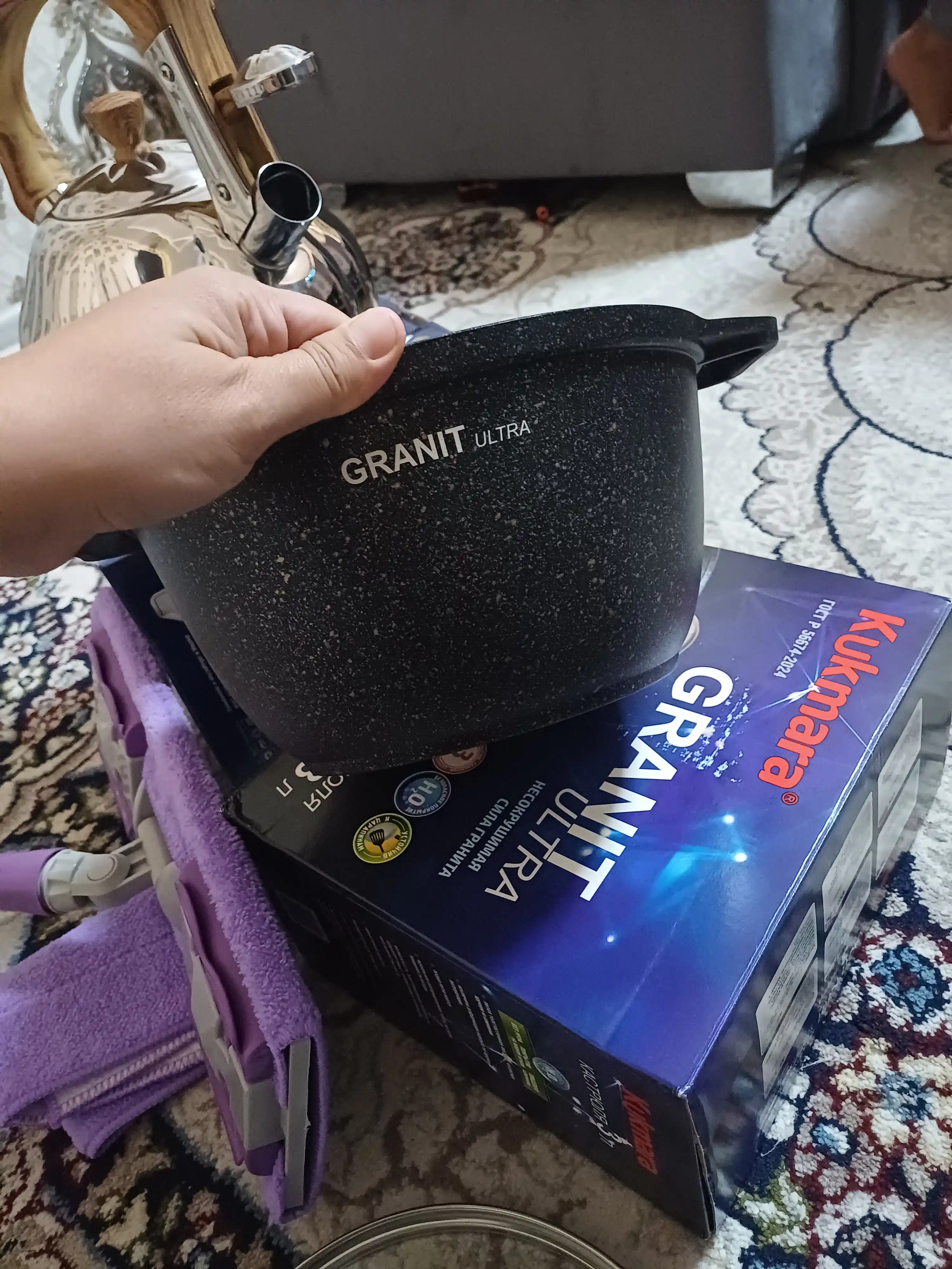 Kukmara Granit Ultra Blue qozon – uslubli va mustahkam, qopqog‘i bilan birga