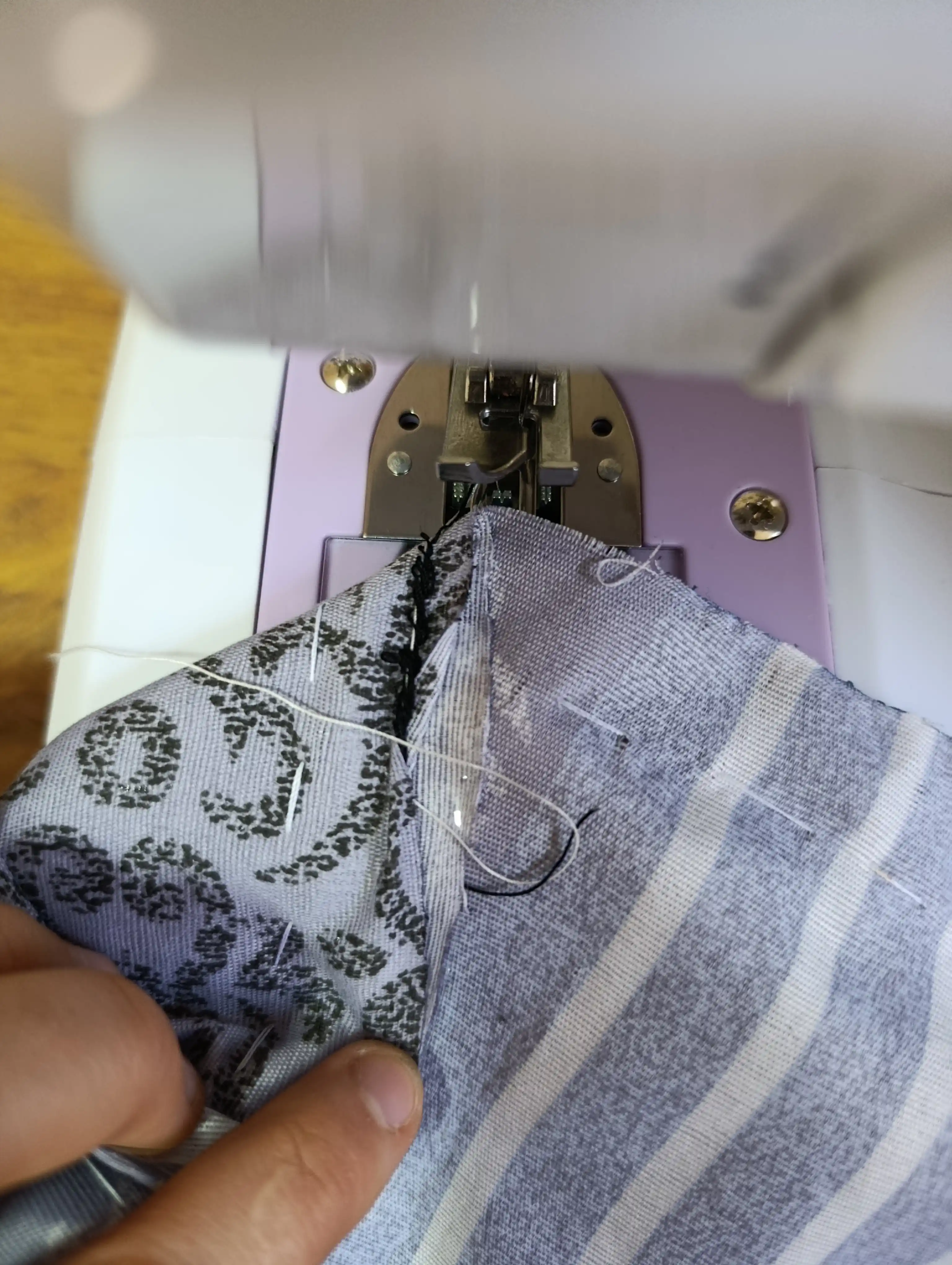 Portativ tikuv mashinasi Mini Sewing Machine SM202, FHSM-505, 12 tikmalar