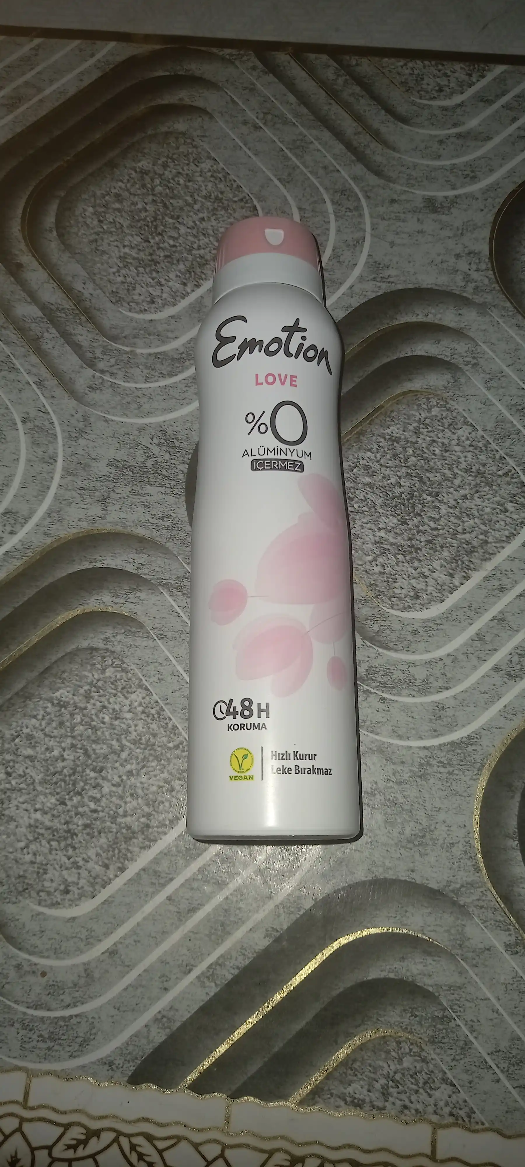 Дезодорант-спрей Emotion Love, 150 мл