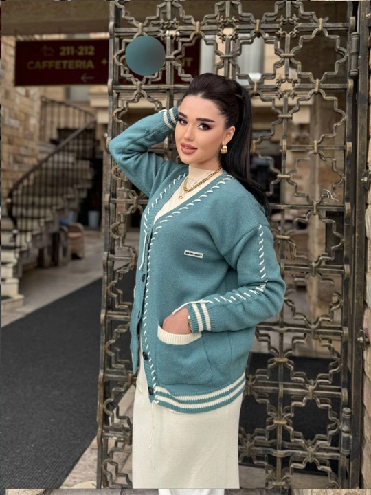 Kardigan, sviter, qalin, tugmali, yumshoq trikotaj, standart, ayollar va qizlar uchun