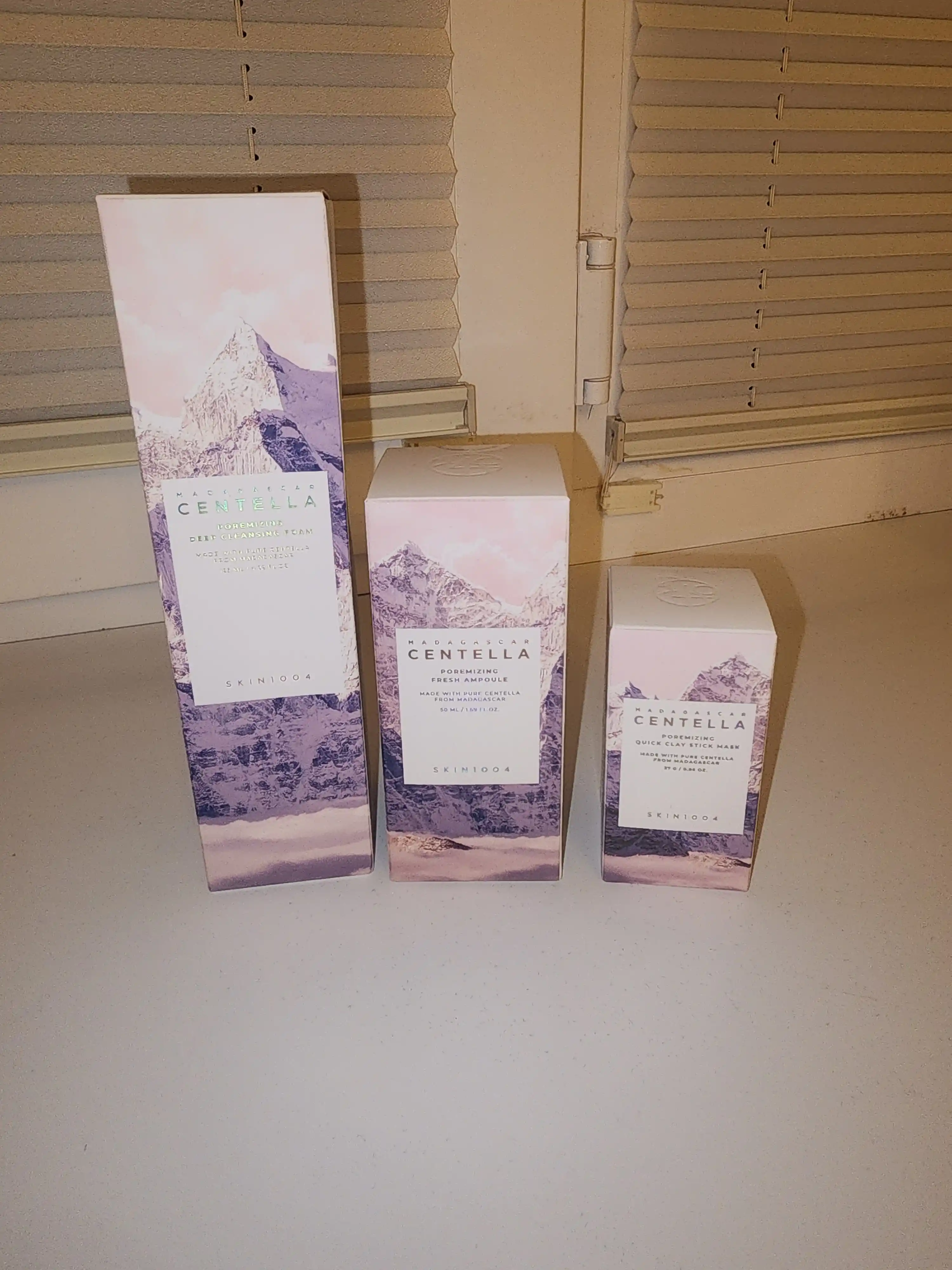 Clay Mask stick Clay Mask skin1004 Madagaskar Poremizing Centella tez tayoq, 27 g