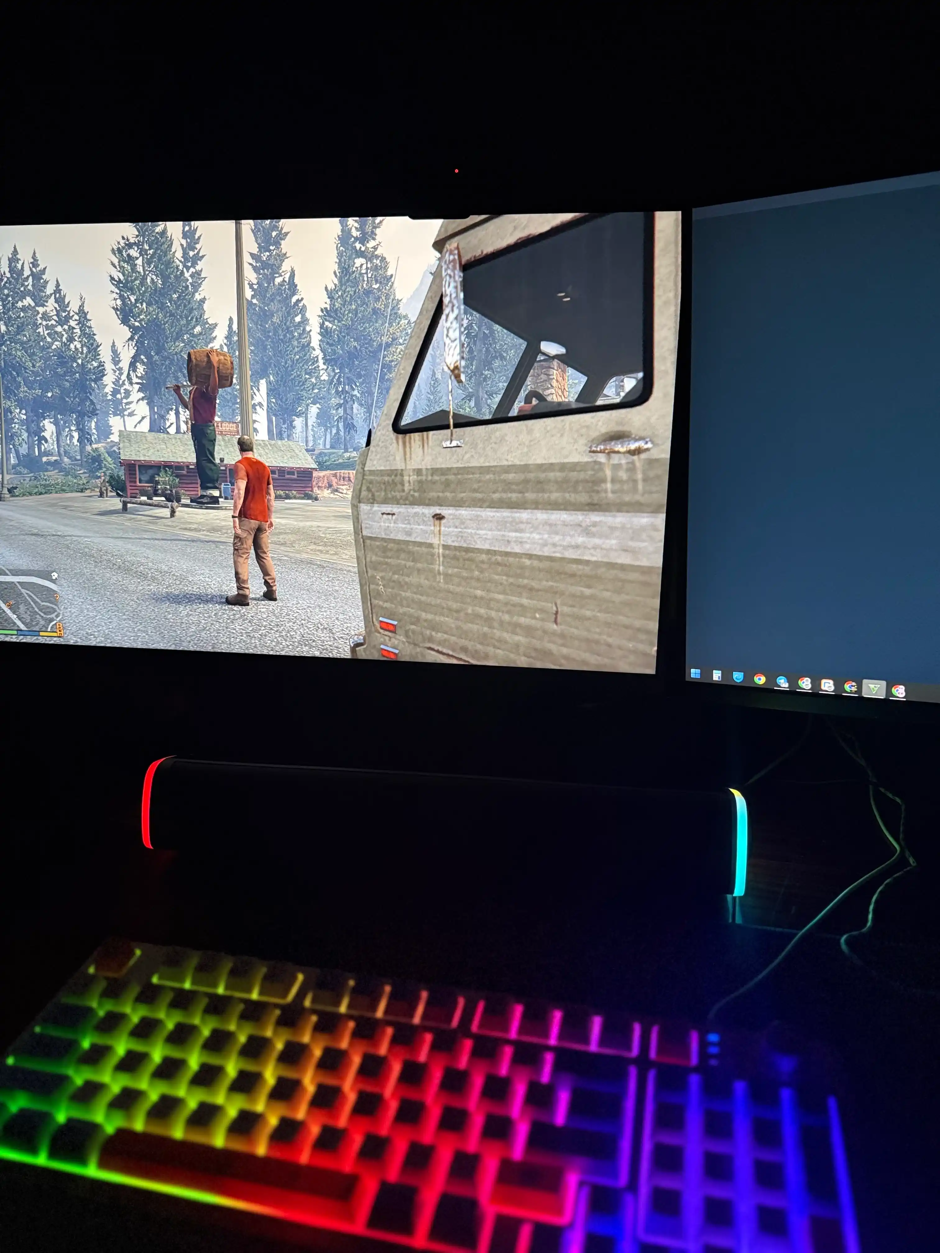 Simli kolonka kompyuter va telefon uchun, RGB yoritgichli soundbar