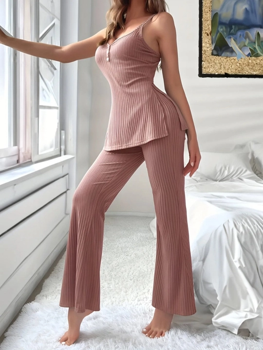 Ayollar pijamasi, ishton bilan