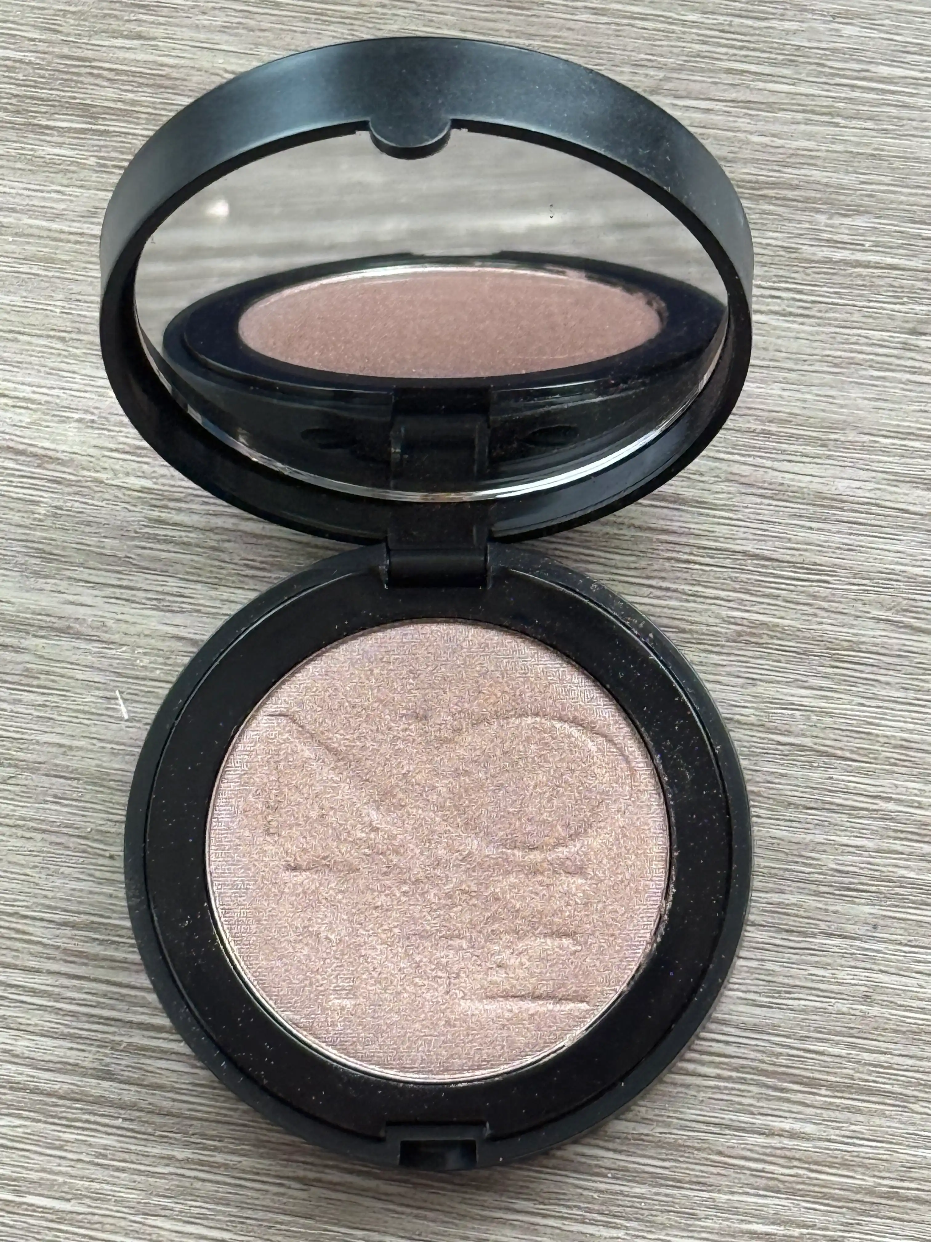 Тени для век NOTE LUMINOUS SILK MONO EYESHADOW 01, 07, 08, 12, 13 и 18