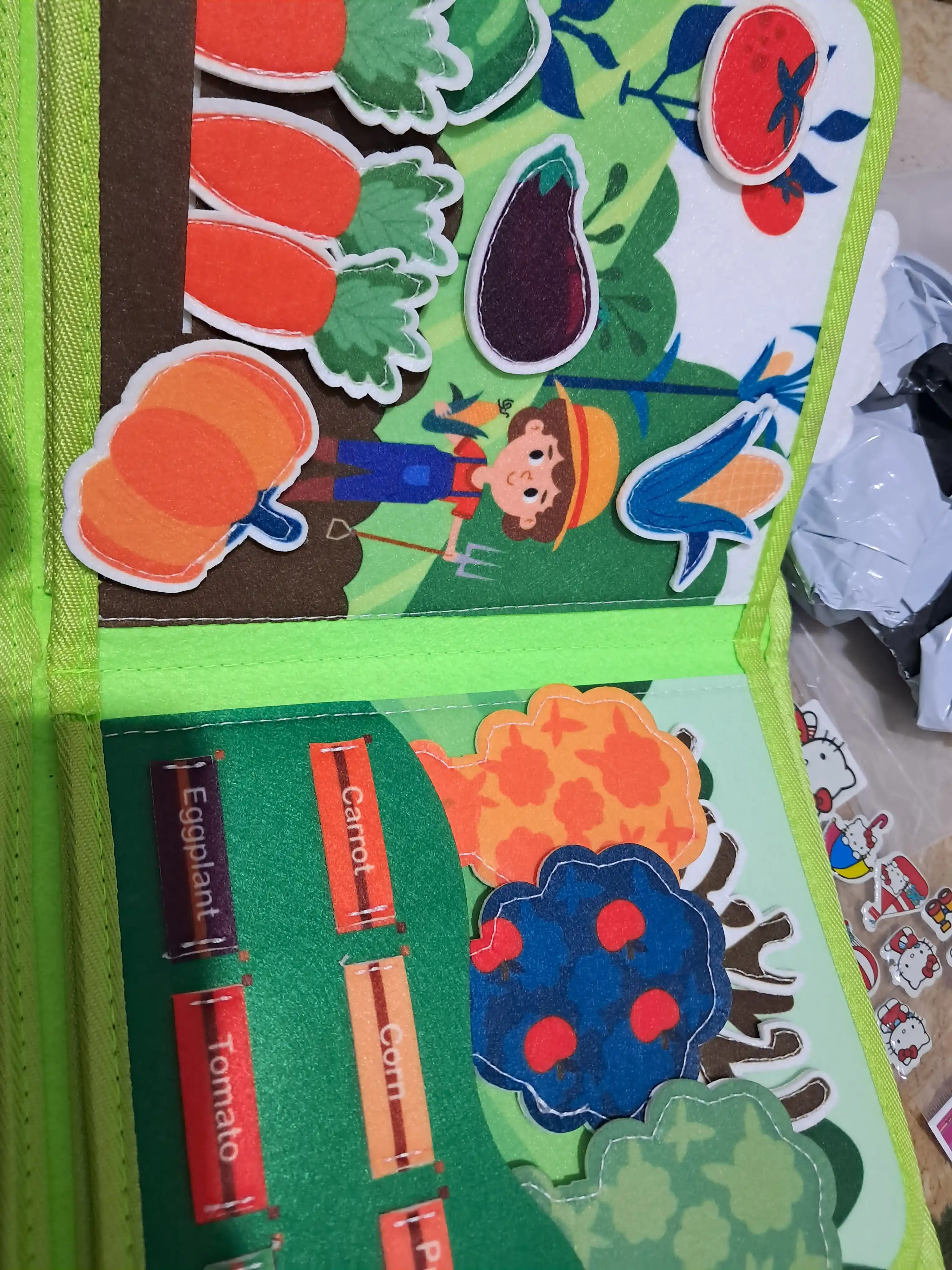 O'quv o'yinchoq kitobi bizibord