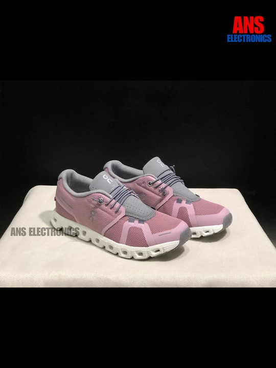 Женские кроссовки On Cloud X