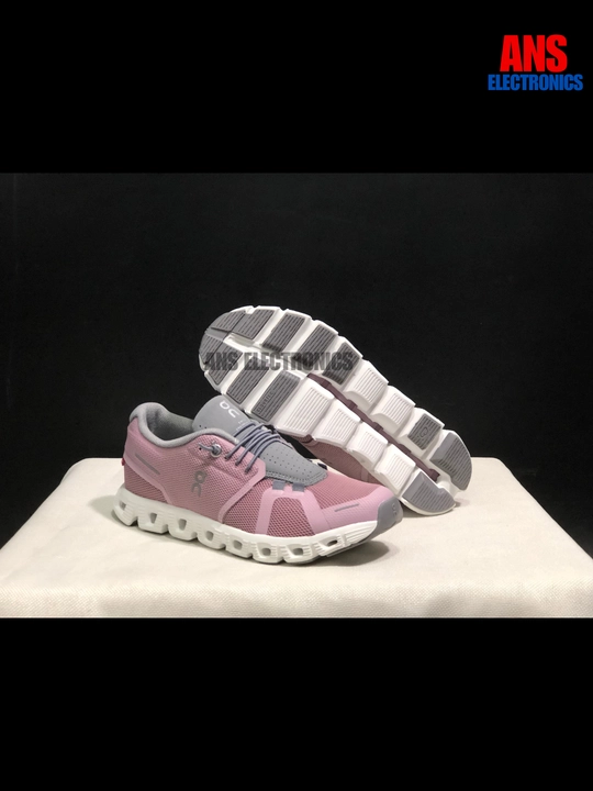 Женские кроссовки On Cloud X