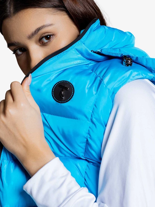 Ayollar nimchasi 7SABER Active Comfort kapushonli jiletka