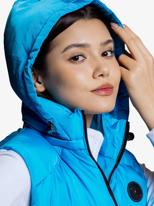 Ayollar nimchasi 7SABER Active Comfort kapushonli jiletka