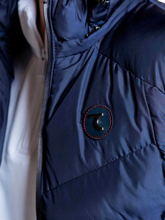 Ayollar nimchasi 7SABER Active Comfort kapushonli jiletka