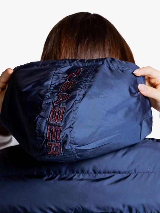 Ayollar nimchasi 7SABER Active Comfort kapushonli jiletka
