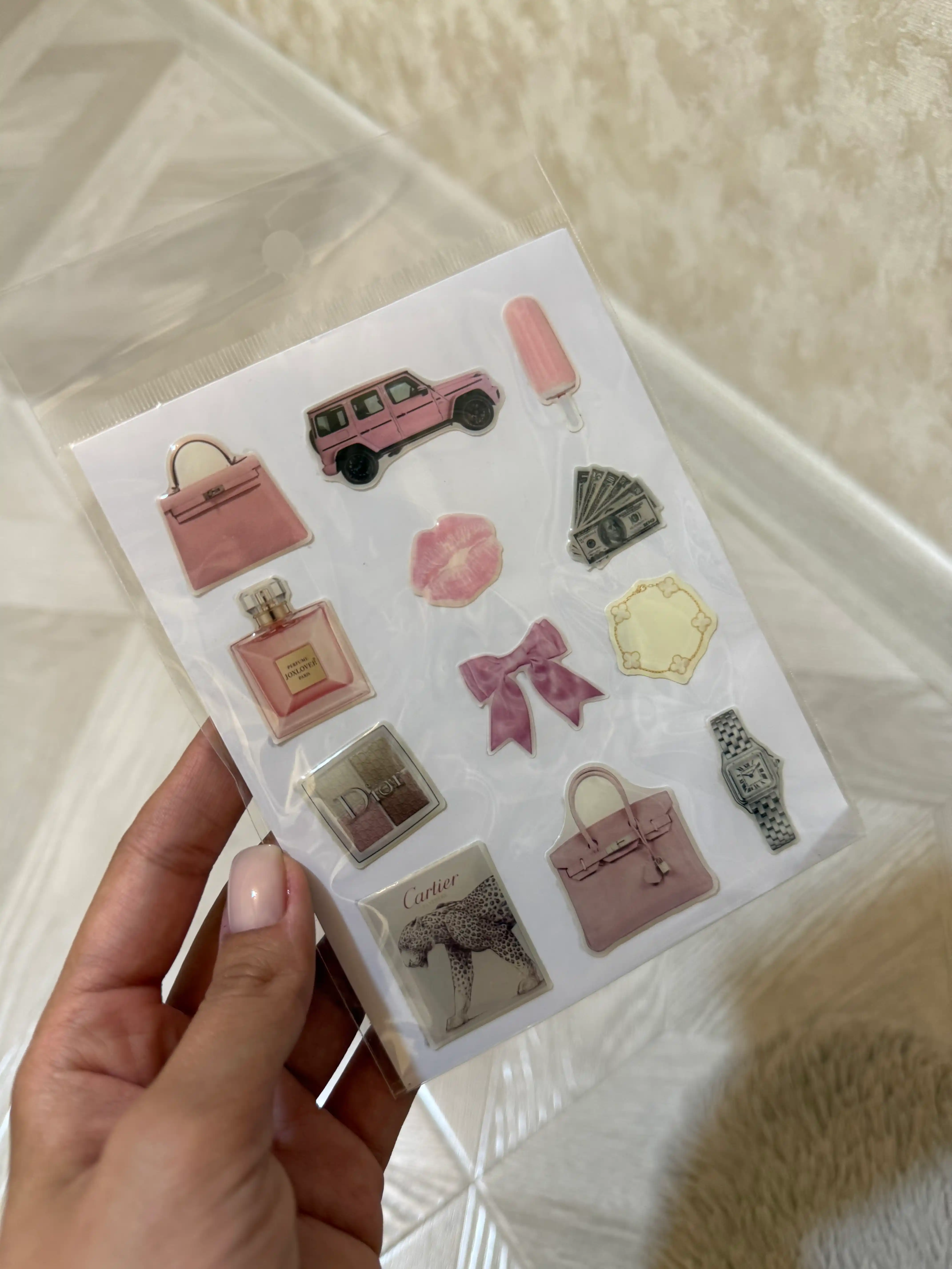 Telefon, iPhone, noutbuk va quloqchinlar uchun 3D stiker stikeri