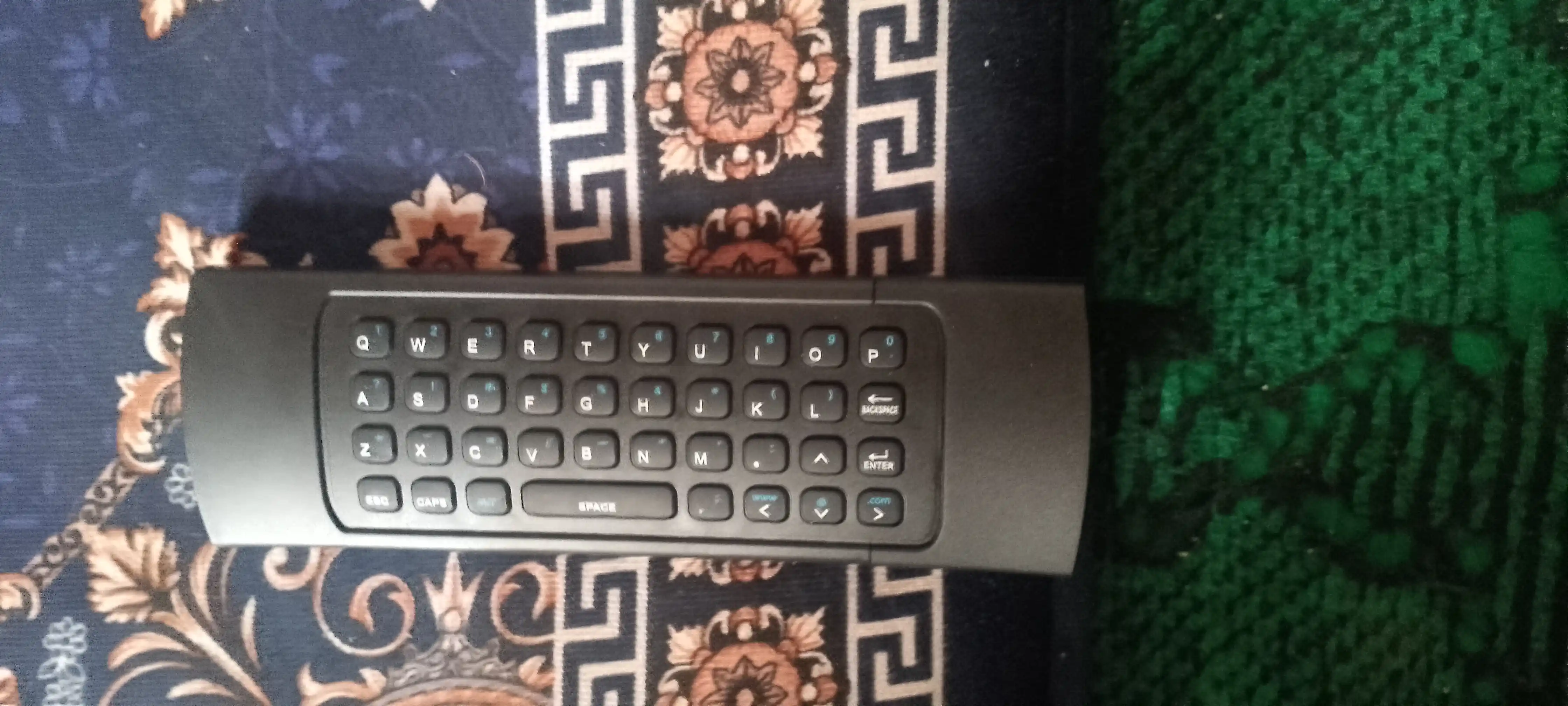 Masofadan boshqarish pulti MX3,M8,C120 2.4G Mini