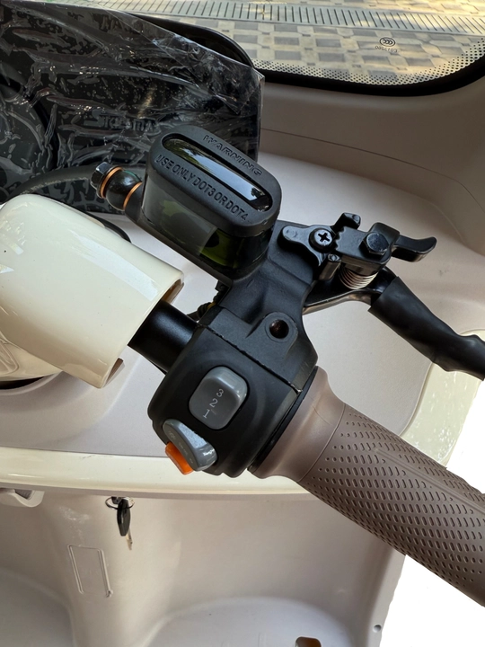 Riksha. Skuter. "Skillmax" kompaniyasidan elektr skuter