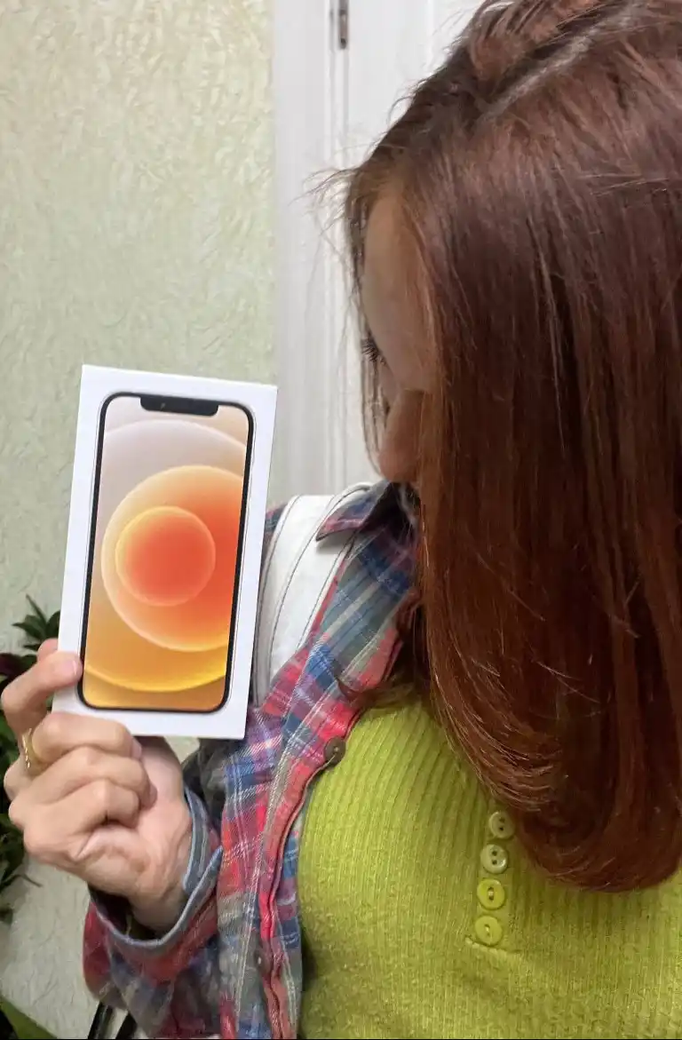 Smartfon Apple iPhone 12, 64/128 GB, SIM+sim, chehol va shisha sovg'a sifatida