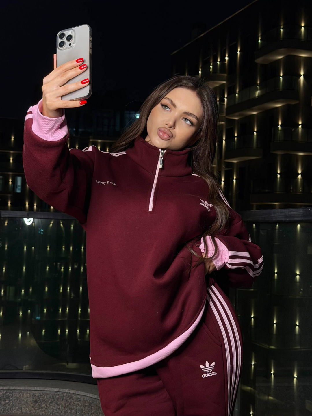 Juda katta jinsiy olatni bachadonga bosadi