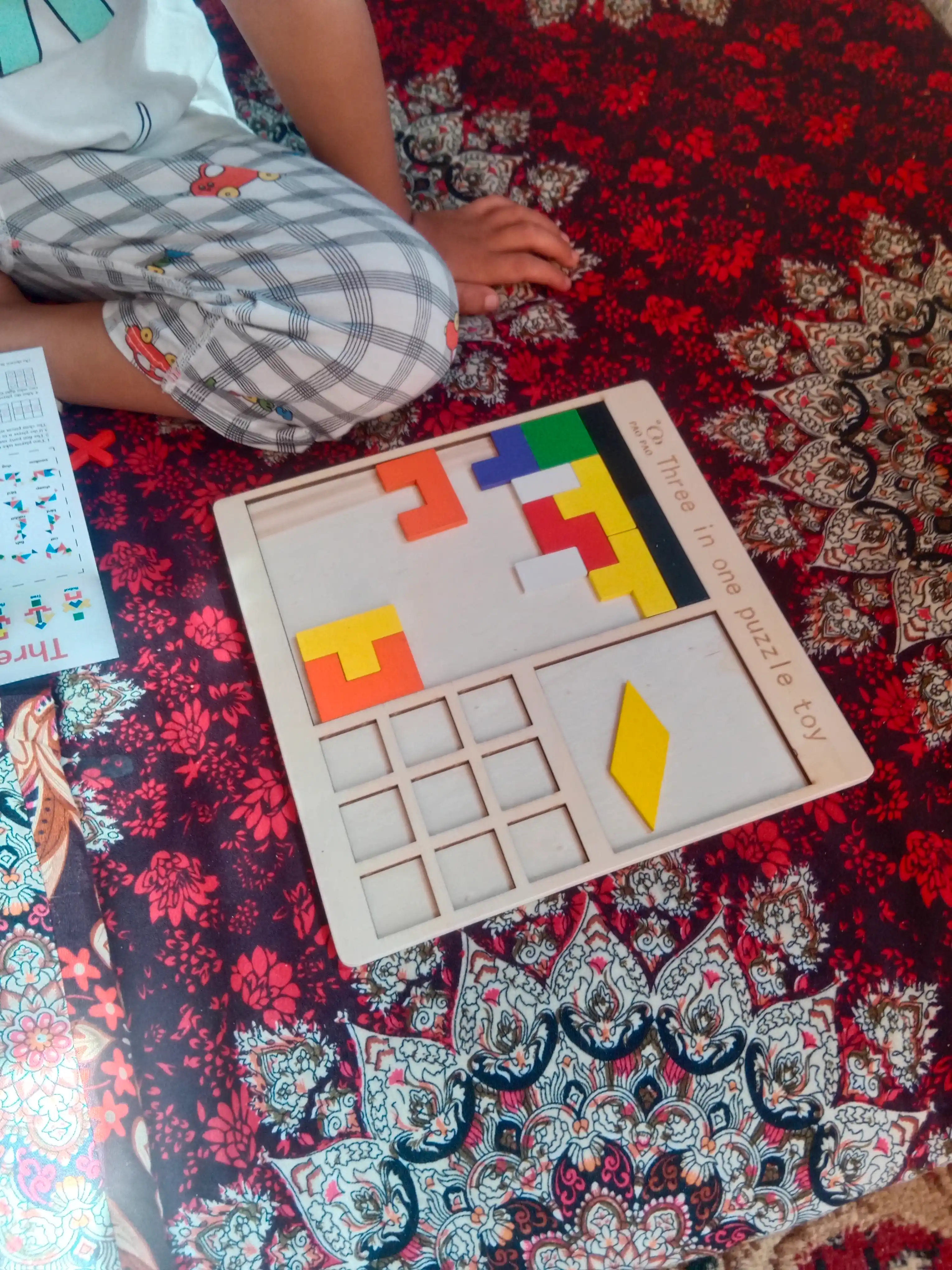 Ta'limiy yog'och jumboq o'yini Tangram, magnitli, tangram vazifalar bilan, tetris