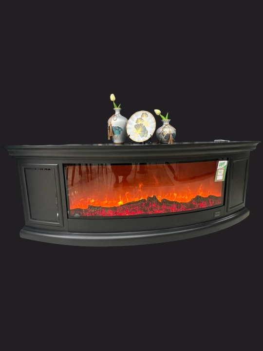 Klassik dizayndagi tirik alanga effektiga ega elektr kamin