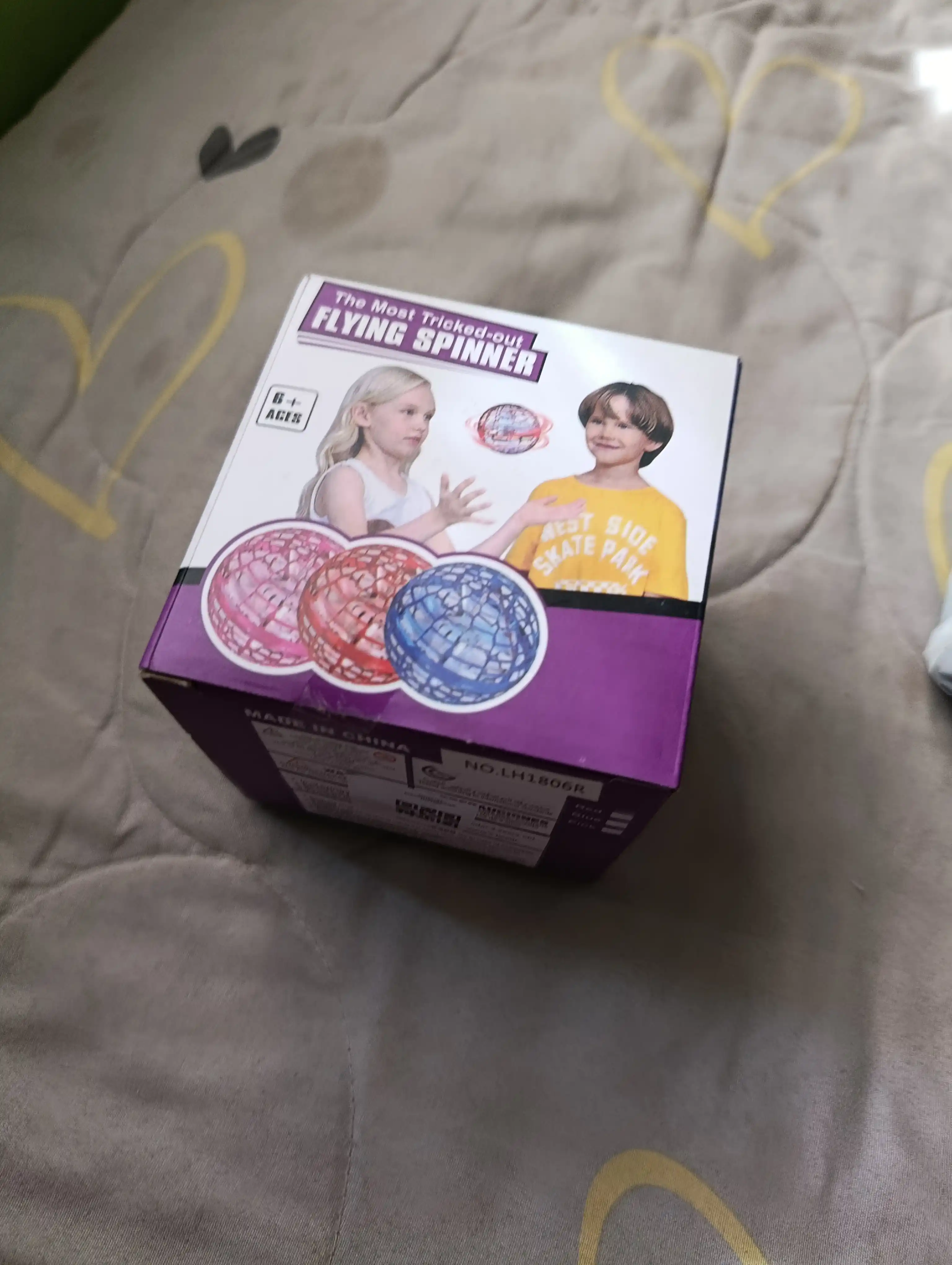 Bumerangli spinner, yorqin ranglar, uchish sensorli, bolalar uchun antistress