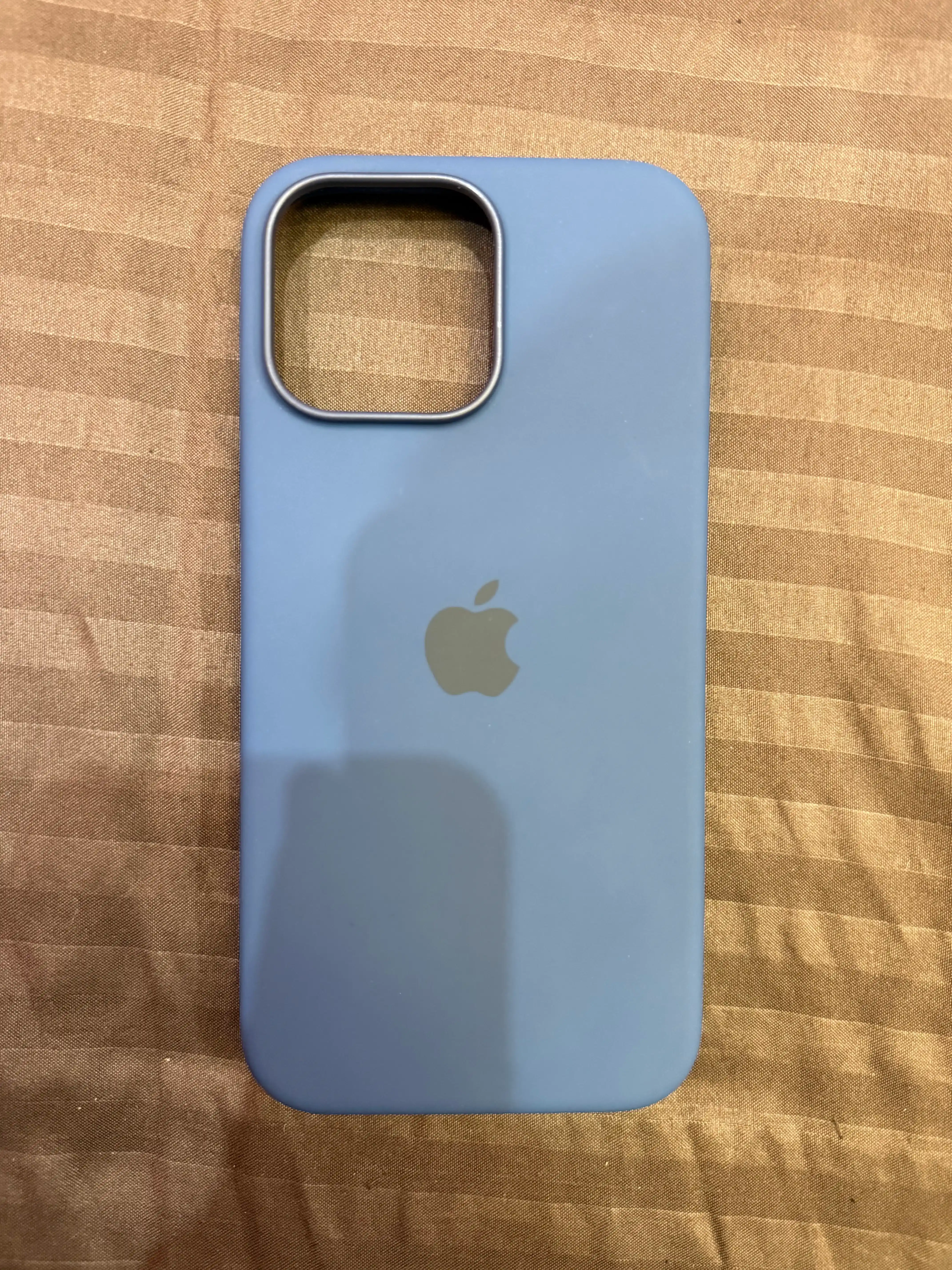 IPhone 16 Pro/Max uchun qoplamali Magsafe silikon g'ilofi