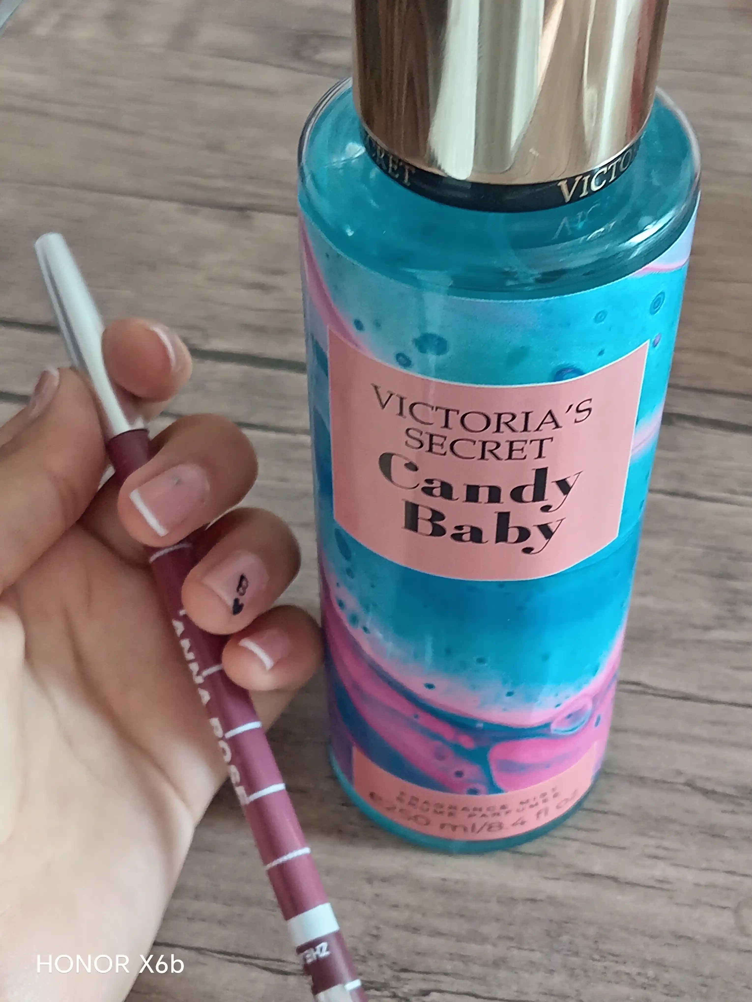 Victoria Secret Aqua kiss spreyi, Tempatation, Shimmer mist, 250 ml