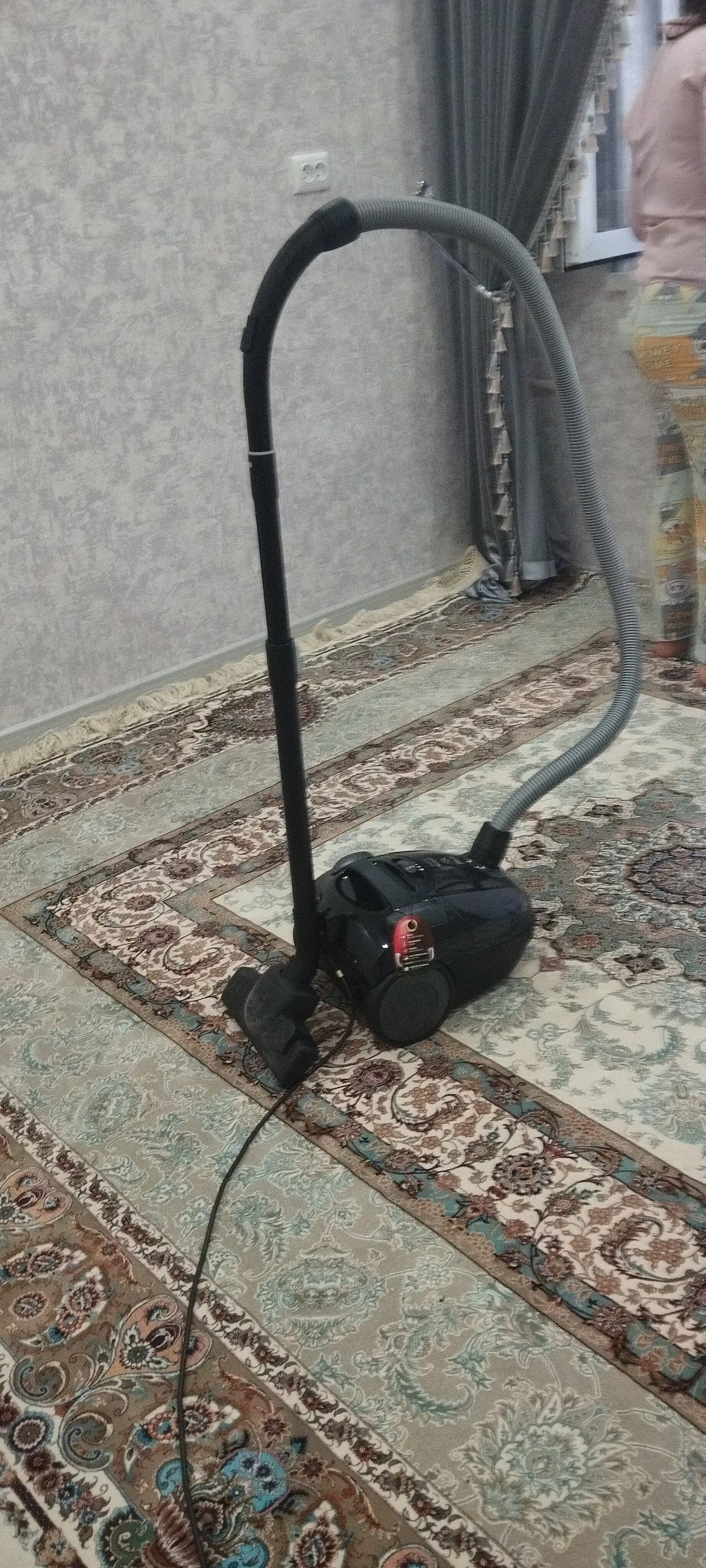 Пылесос Artel VCB0316, 1600 Вт
