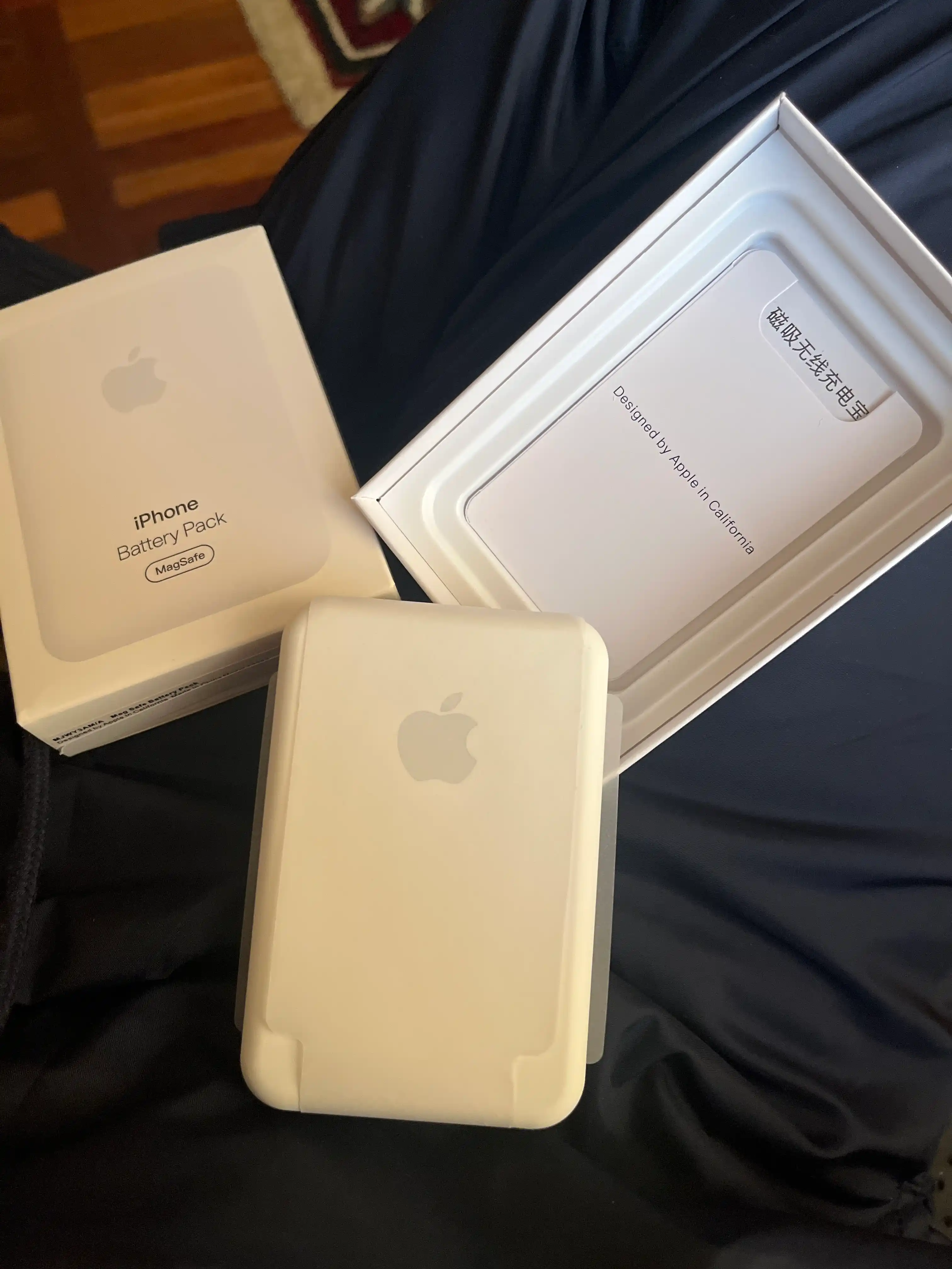 Tashqi batareya MagSafe Battery Pack iPhone uchun, 5000 mAh