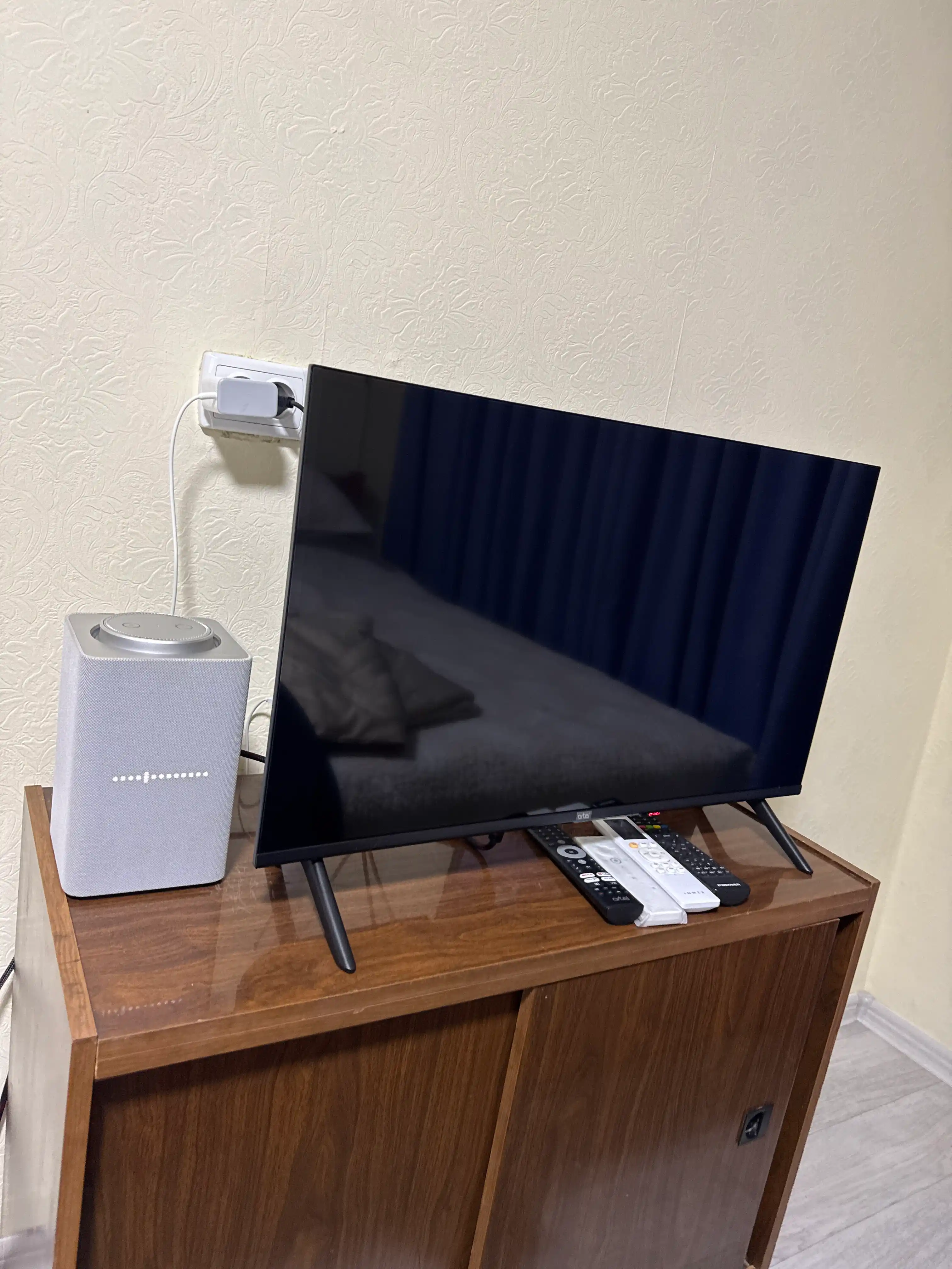 Smart Artel A32NHCH001 32" HD televizor, ovozli qidiruv pulti