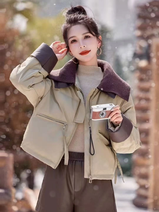 Kurtkalar ayollar uchun, oversize, qalin kapishoni bilan still koreyskiy kuz va qish uchun