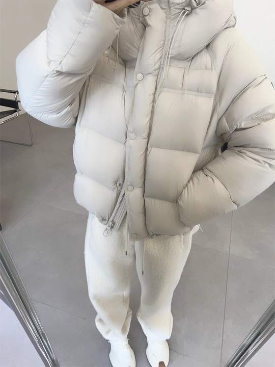 Kurtkalar ayollar uchun, oversize, qalin kapishoni bilan still koreyskiy kuz va qish uchun