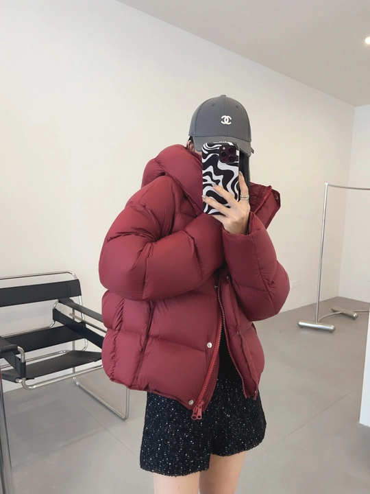 Kurtkalar ayollar uchun, oversize, qalin kapishoni bilan still koreyskiy kuz va qish uchun