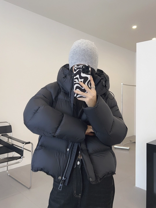 Kurtkalar ayollar uchun, oversize, qalin kapishoni bilan still koreyskiy kuz va qish uchun