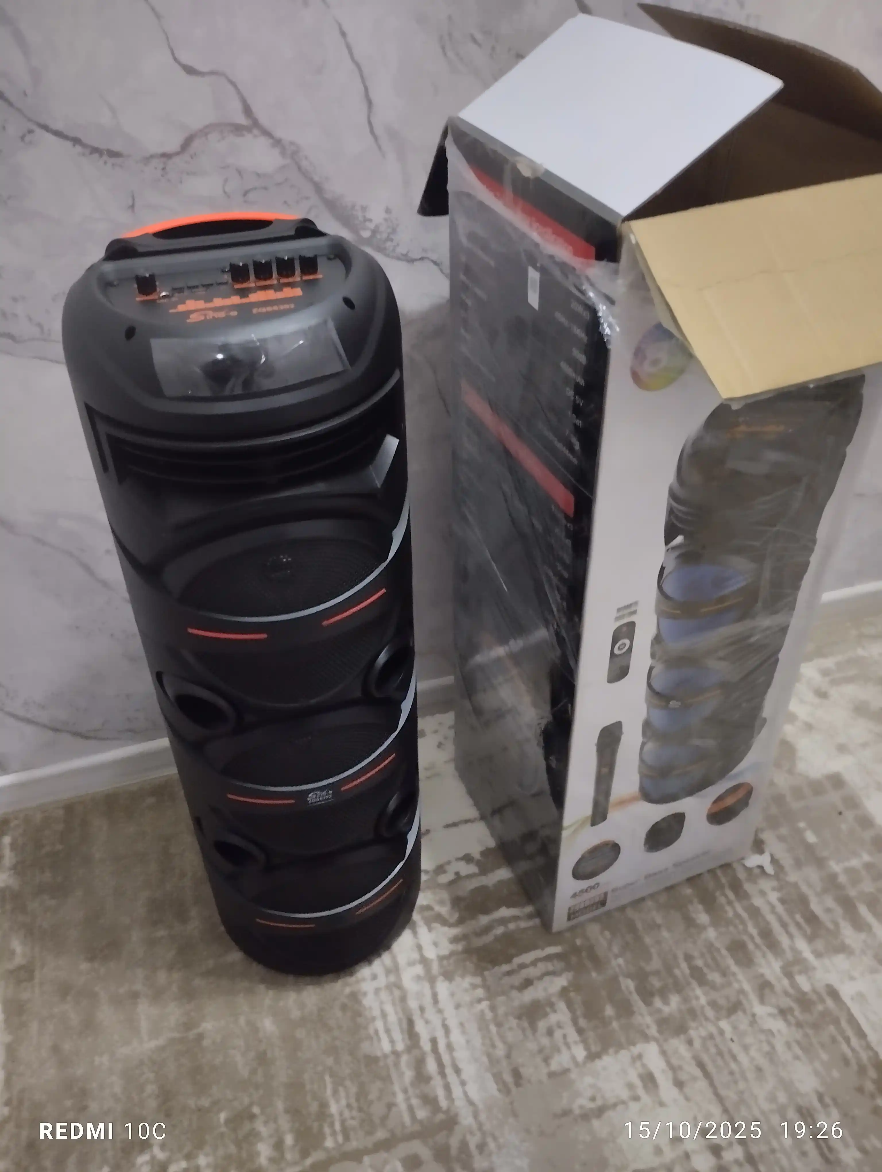 Караоке колонка Sing-e ZQS-8221, ZQS-8301, ZQS-8302, ZQS-8220S, Bluetooth, RGB, с микрофоном и пультом 