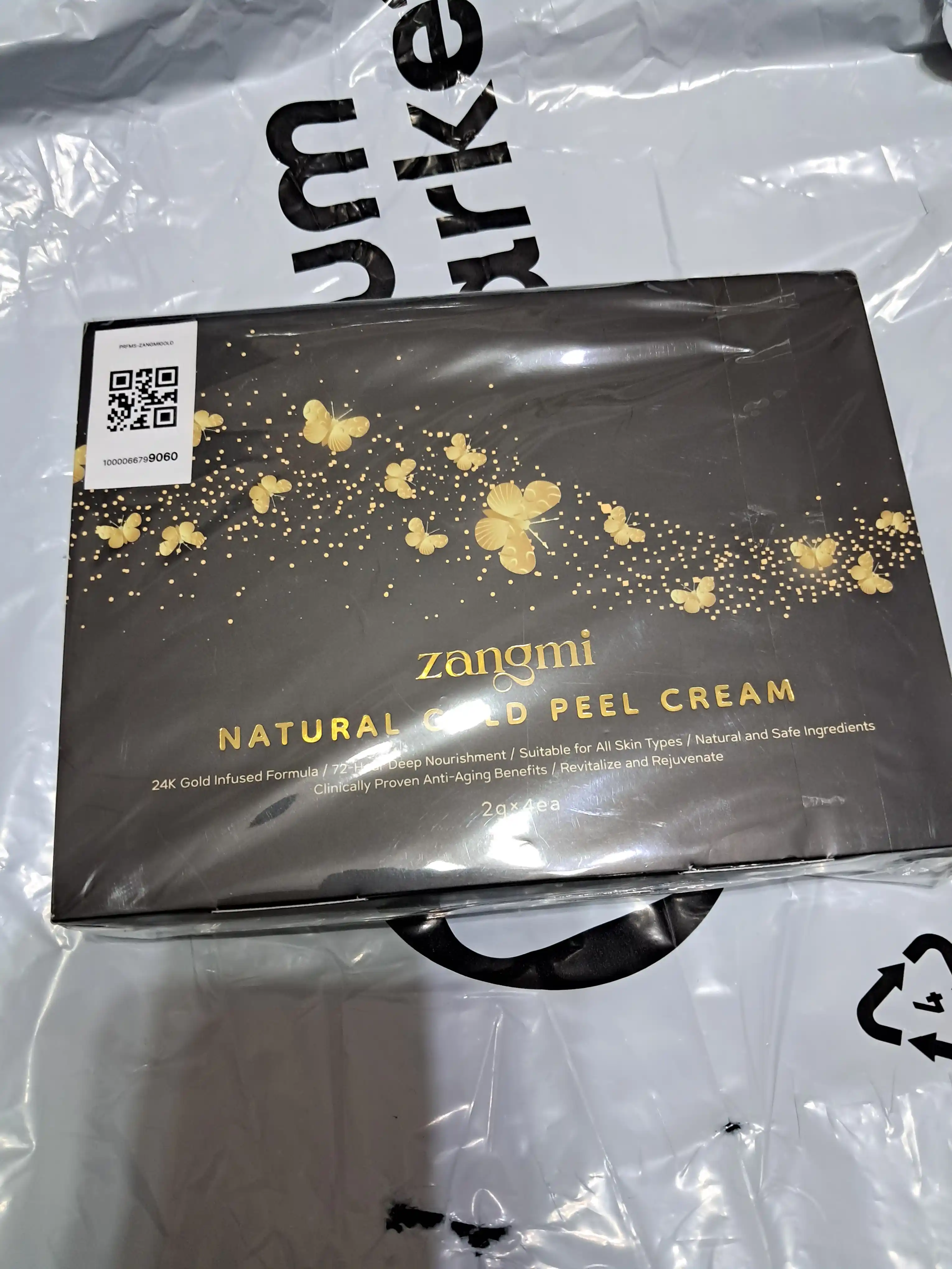 Крем пилинг Zangmi Natural Gold с микроиглами в форме шприца и с помощью водорослей