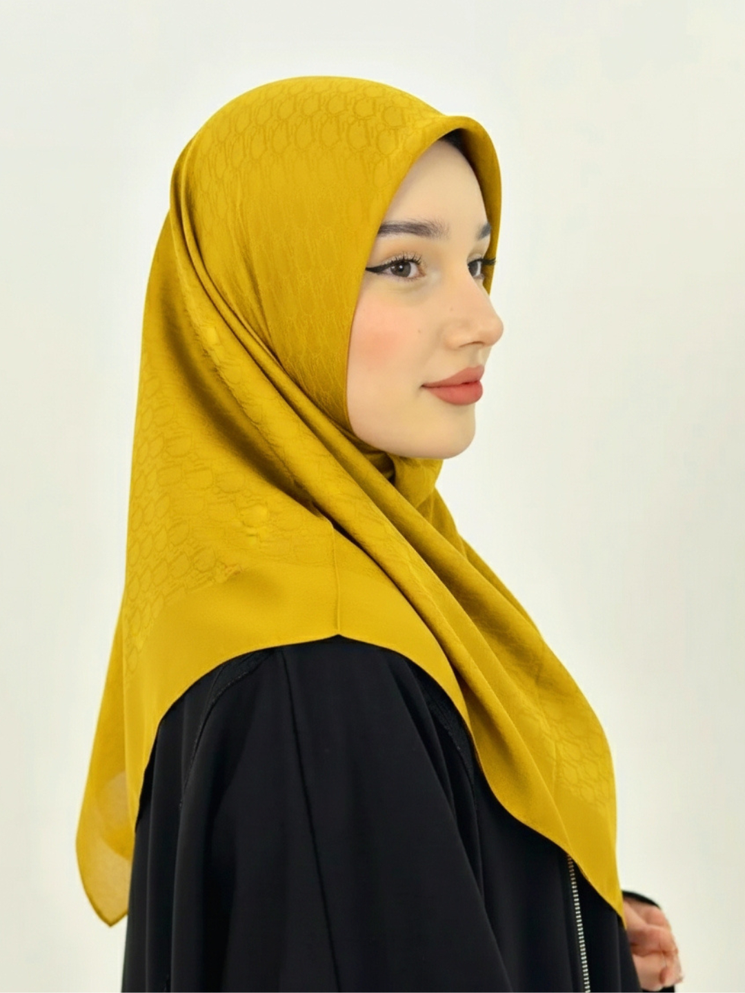 Bir yigit qizni kozini yalab oldi.