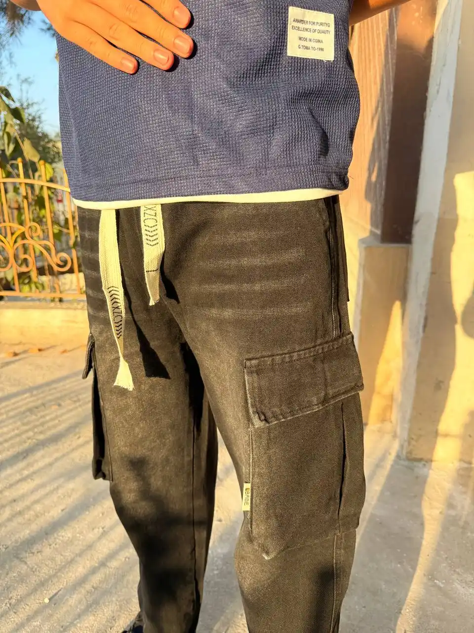Elastik belbog‘li erkin bichimli erkaklar jinsi shimlari (Loose Fit), qulay, kundalik jinsi shimlar