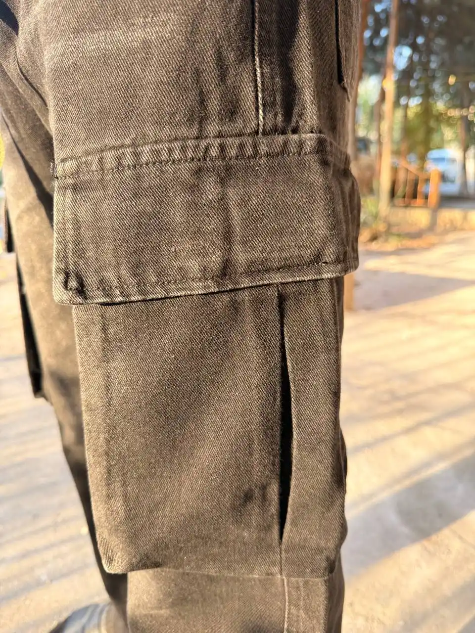 Elastik belbog‘li erkin bichimli erkaklar jinsi shimlari (Loose Fit), qulay, kundalik jinsi shimlar