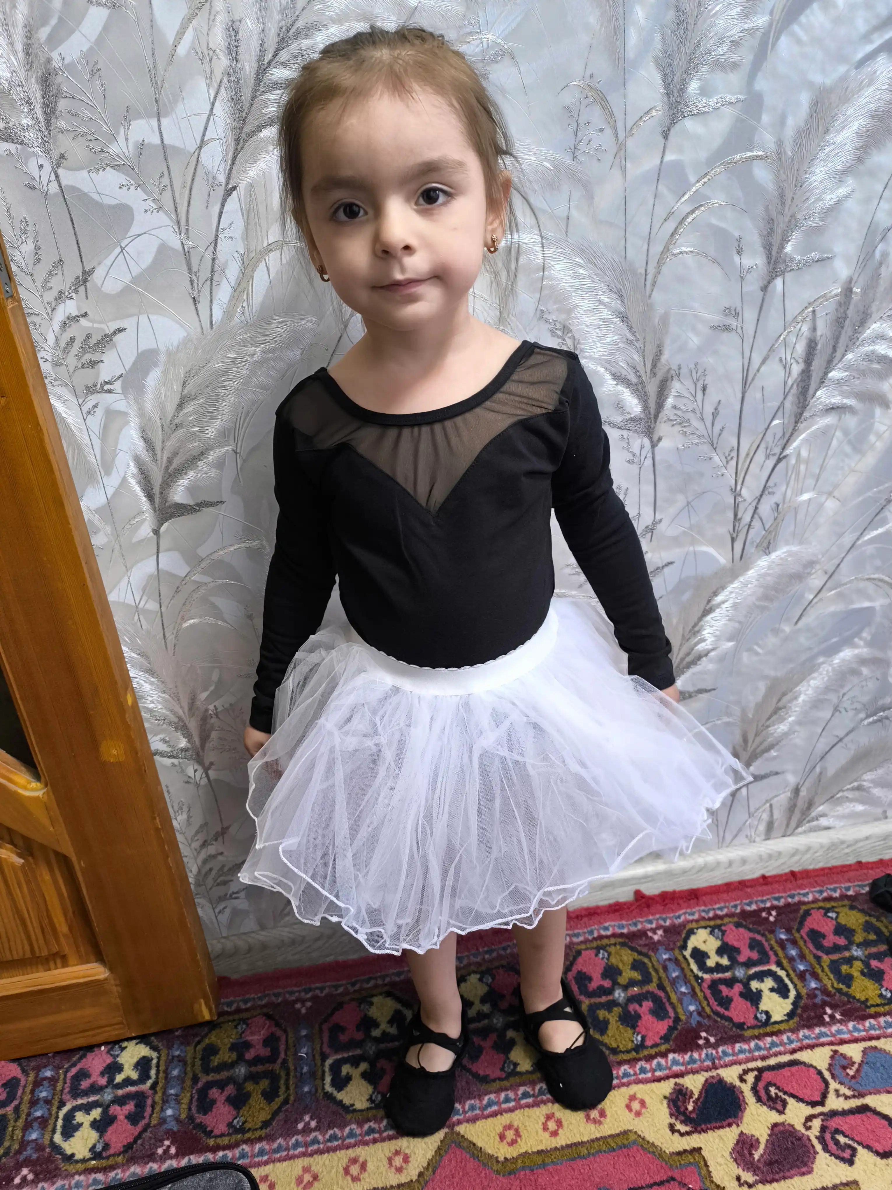 Gimnastika, raqs va balet uchun trikotaj forma, uzun va kalta yengli