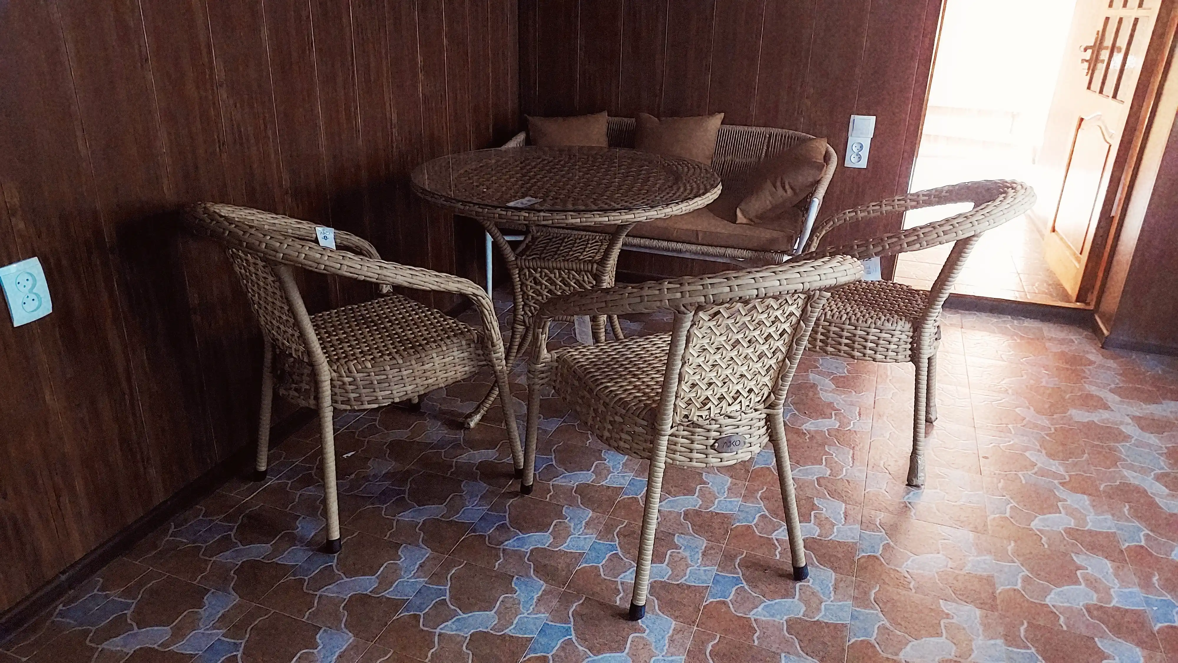 Bog' Divan AIKO Zoe, yostiqlar bilan birga, eko-rattan, uy uchun, 131 x 67 x 77 sm