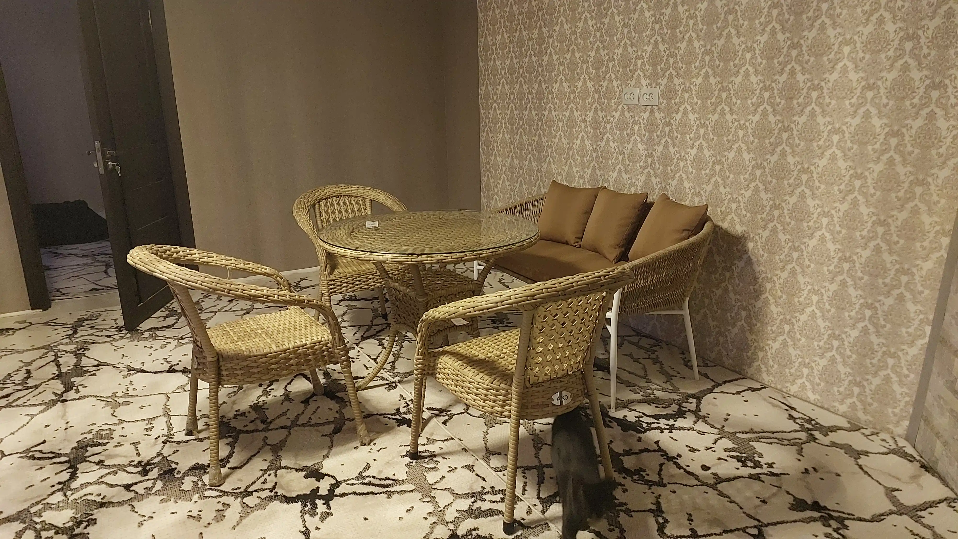 Bog' Divan AIKO Zoe, yostiqlar bilan birga, eko-rattan, uy uchun, 131 x 67 x 77 sm
