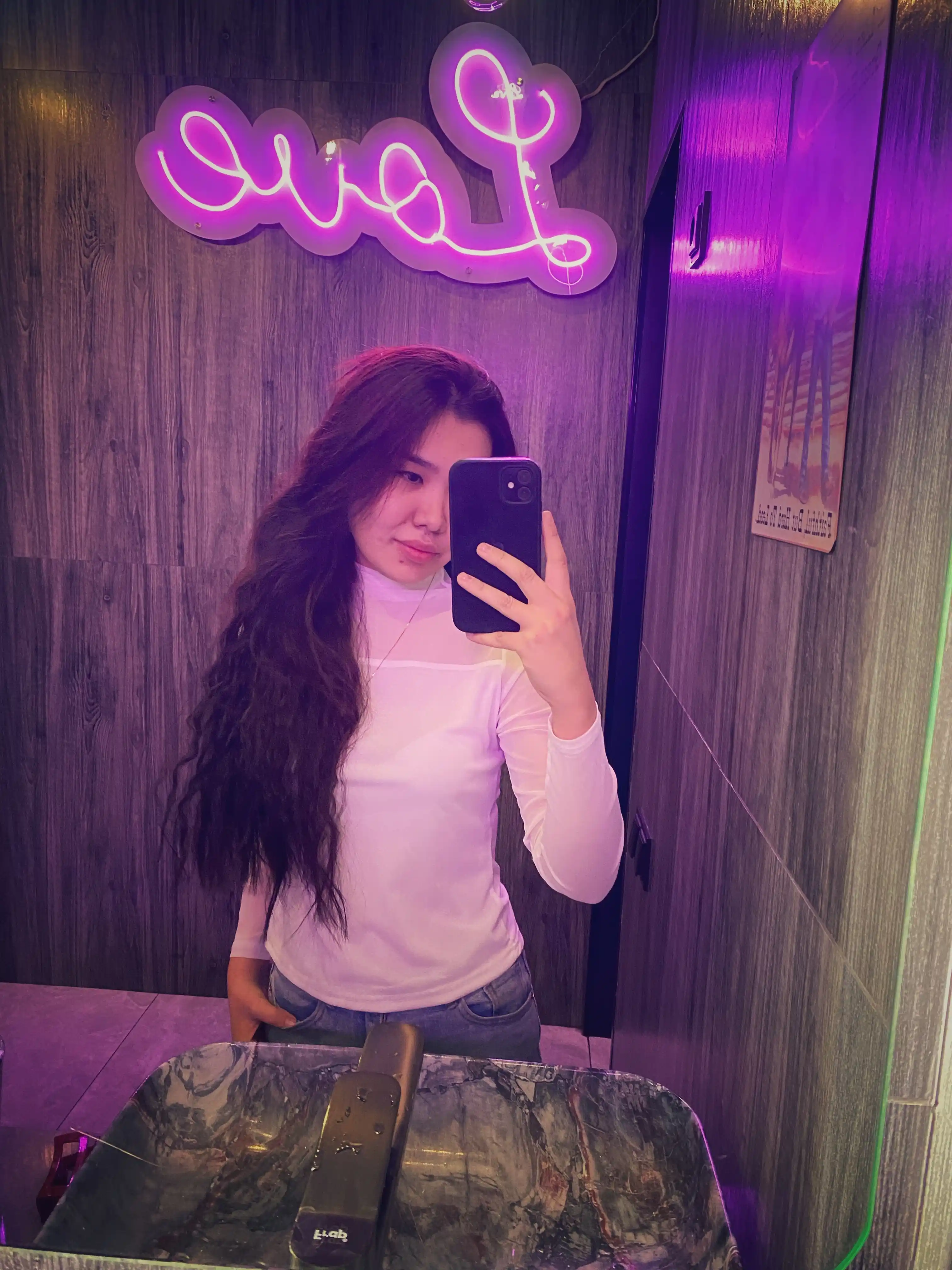 Ayollar uchun longsliv Kioko, ayollar uchun tor kofta