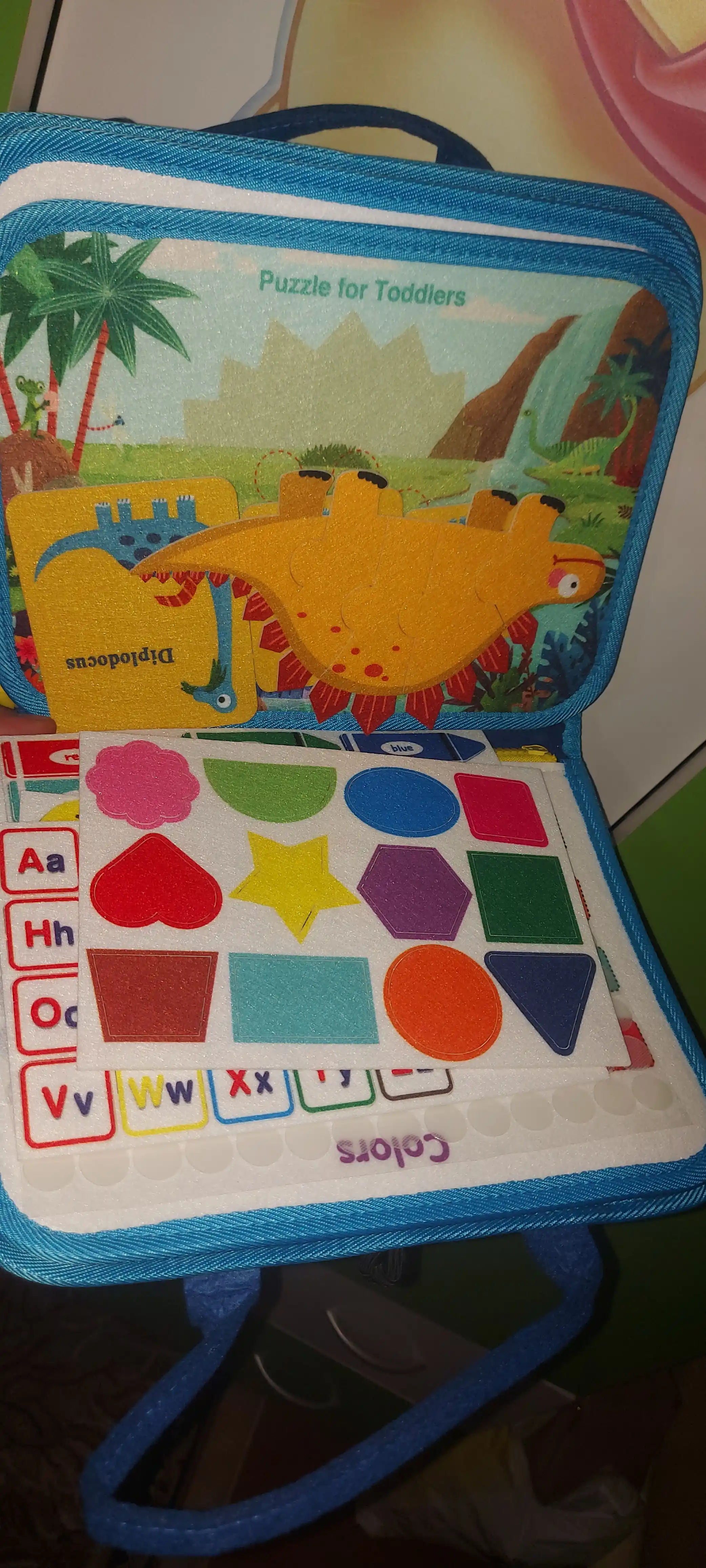 O'quv o'yinchoq kitobi bizibord