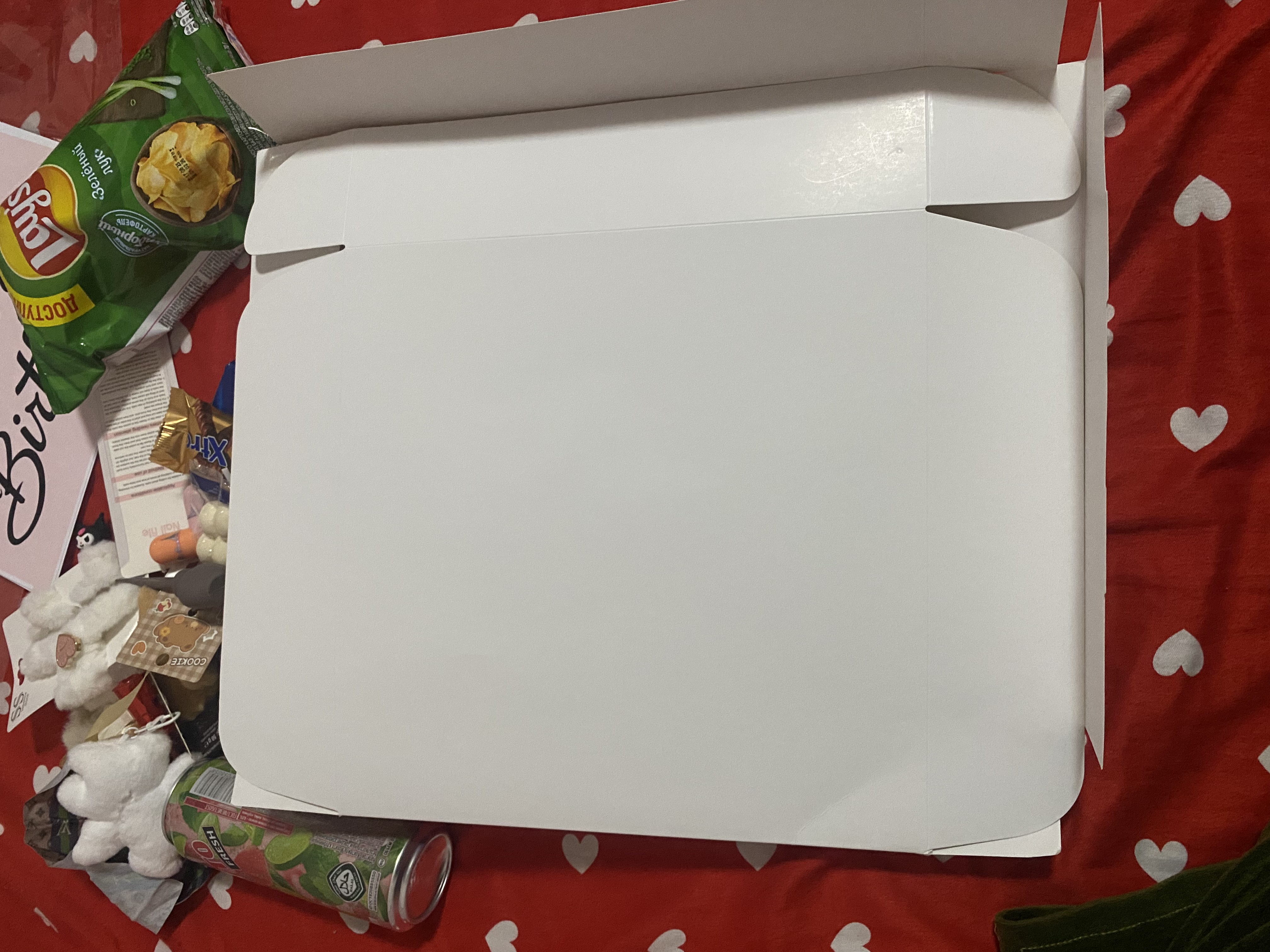 O'zi yig'iladigan karton quti, 30 * 30 * 7 sm