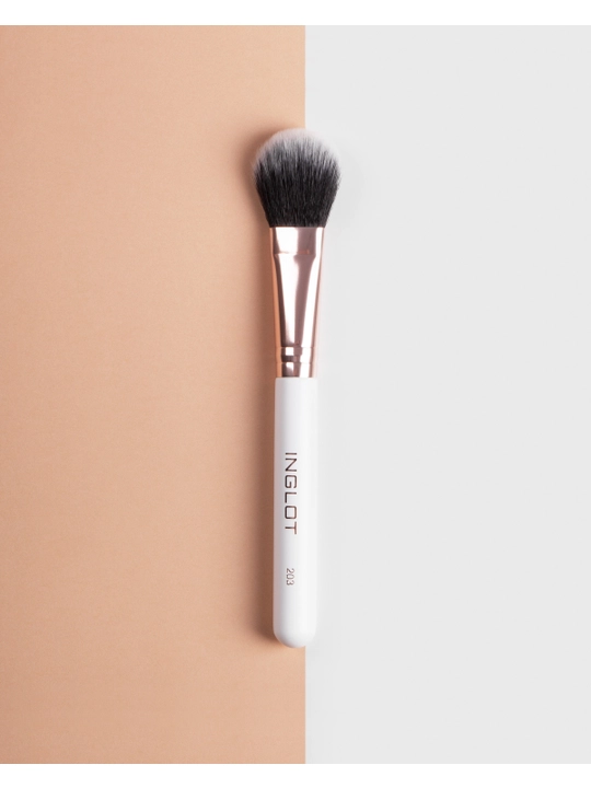 Кисть INGLOT для нанесения кремовых текстур для лица, Cинтетический ворс MAKEUP BRUSH 203