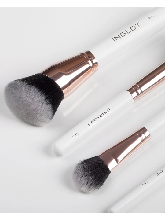 Кисть INGLOT для нанесения продуктов для лица, синтетический ворс MAKEUP BRUSH 201