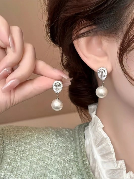 Серьги для девушек и женщин - 