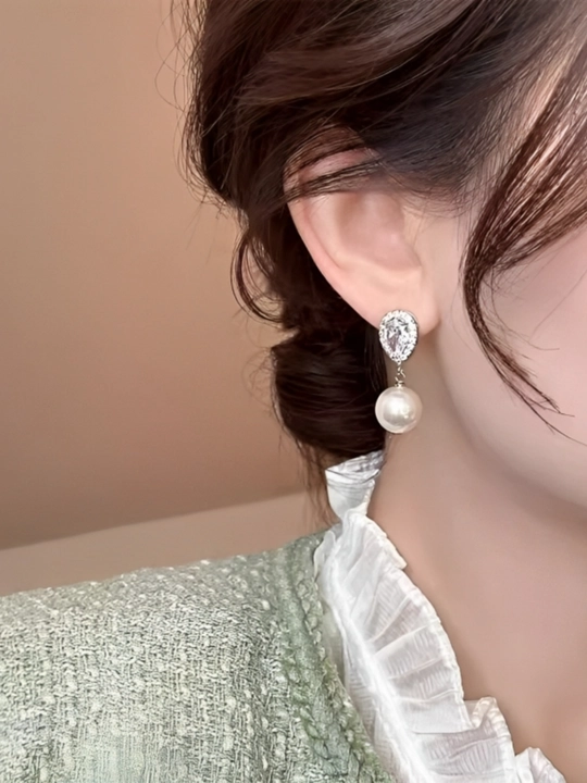 Серьги для девушек и женщин