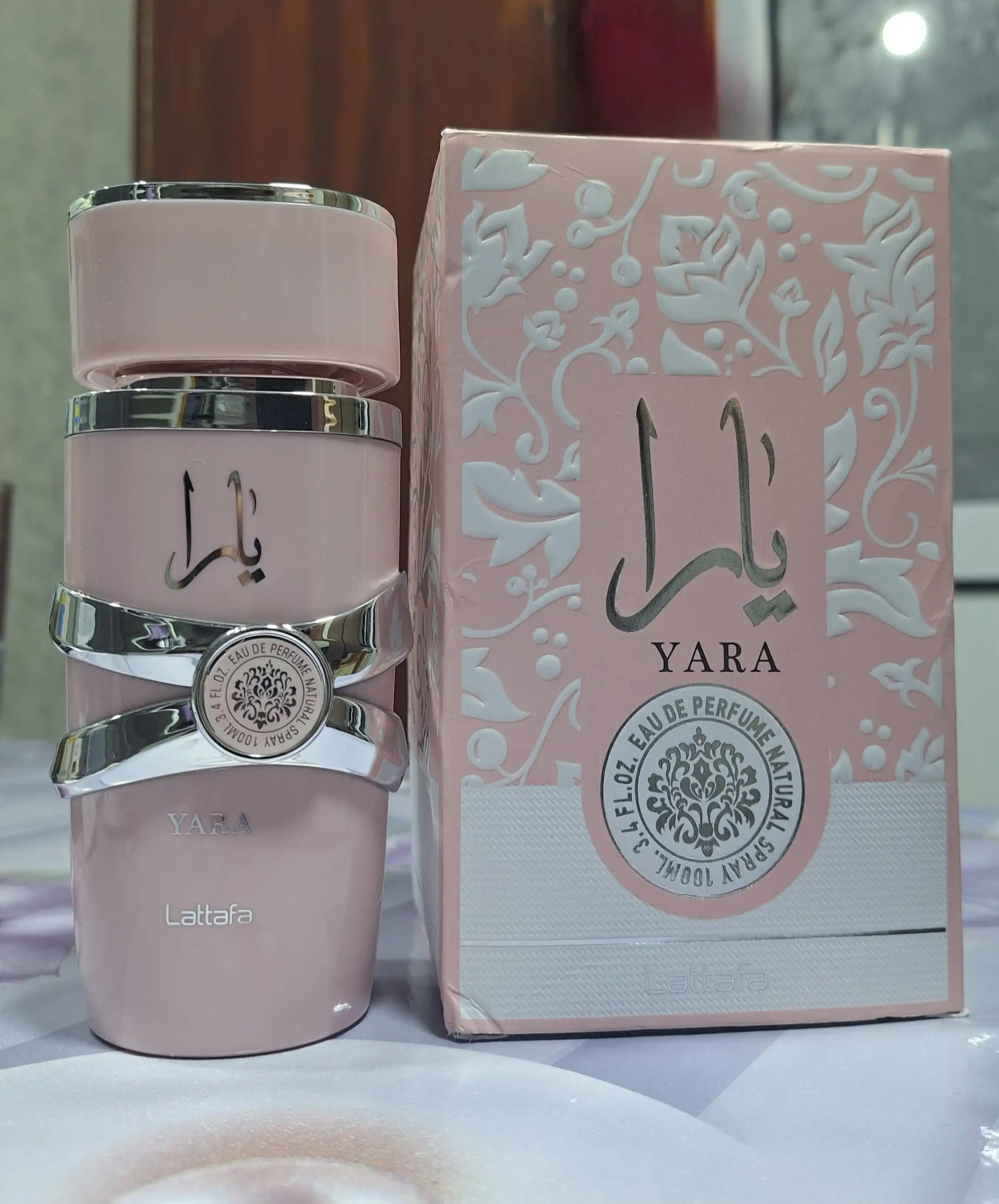 Ayollar uchun atir Lattafa YARA, 100 ml